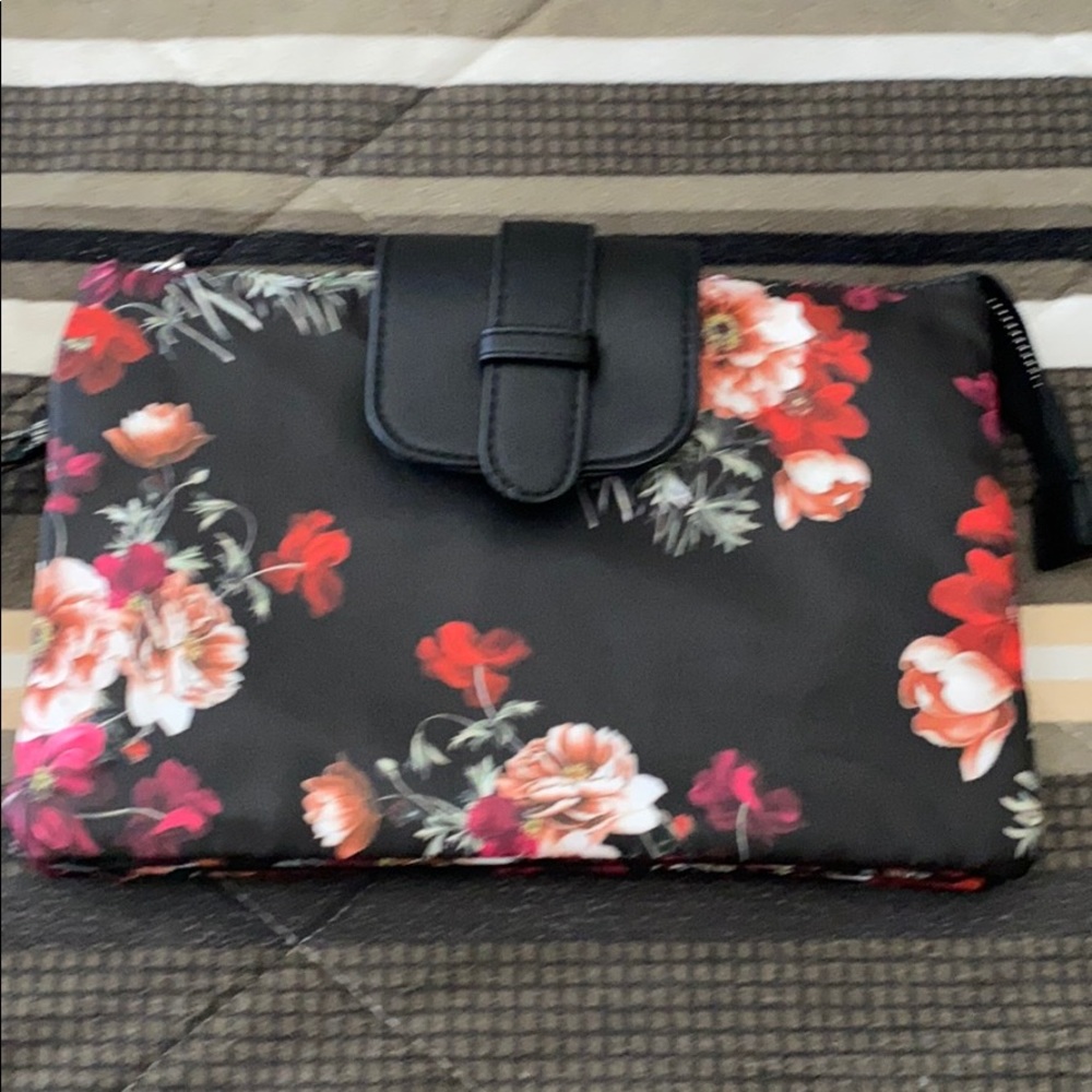 Black & Flower Coco+Carmen purse
